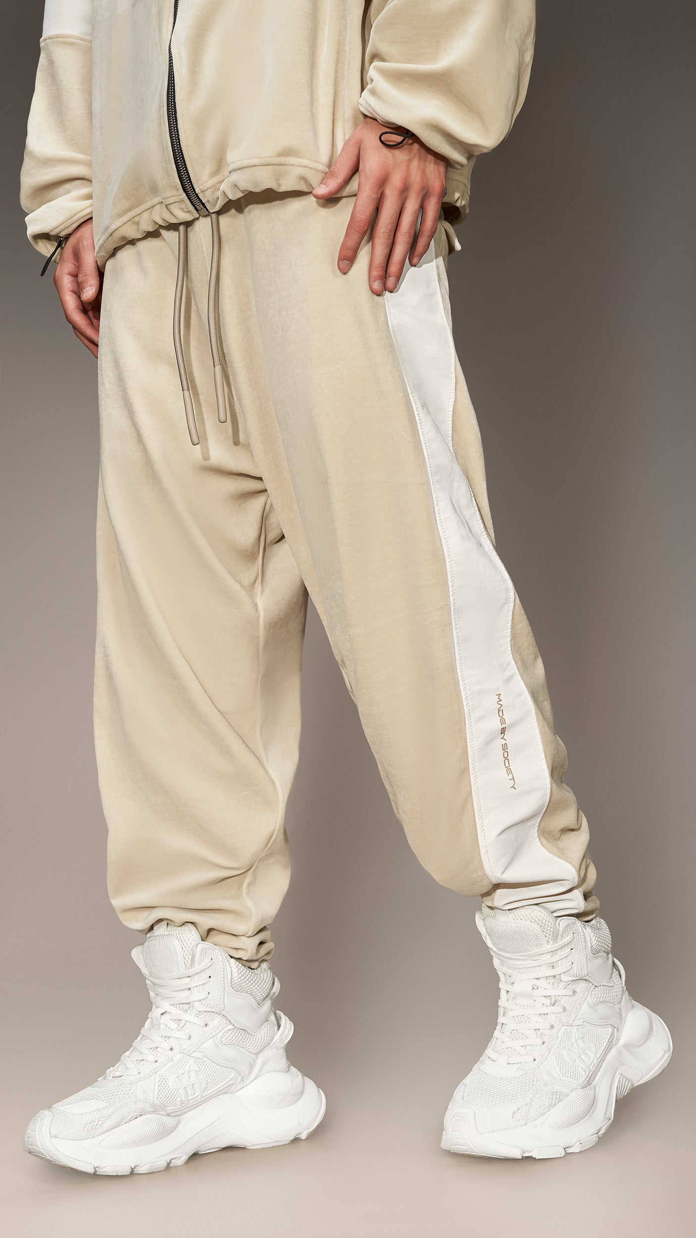 Pantaloni jogger - P16715