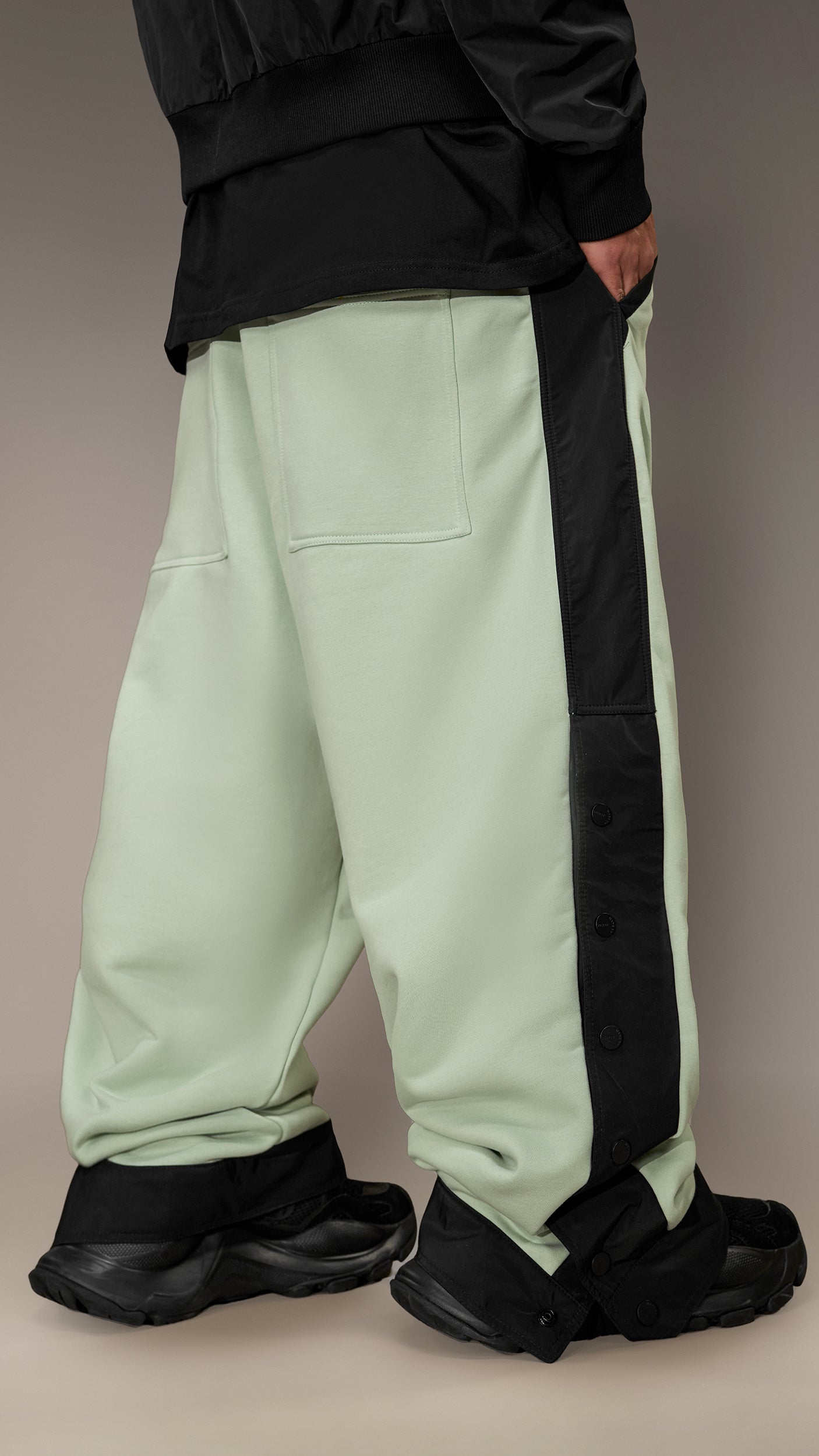 Pantaloni Jogger Made by Society - P16104