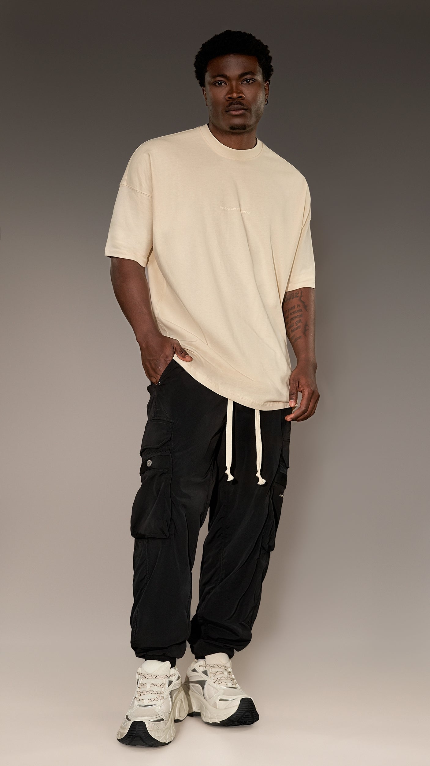 Tricou Night Authority