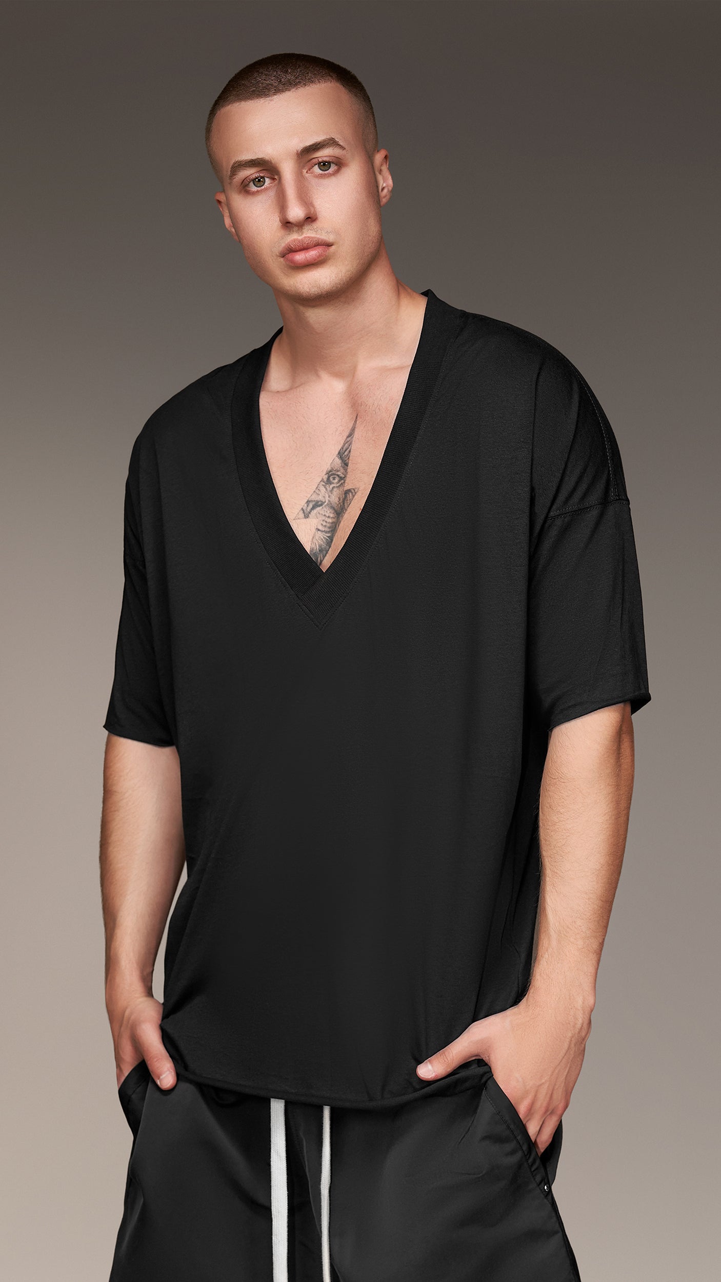 Tricou cu decolteu - T15802