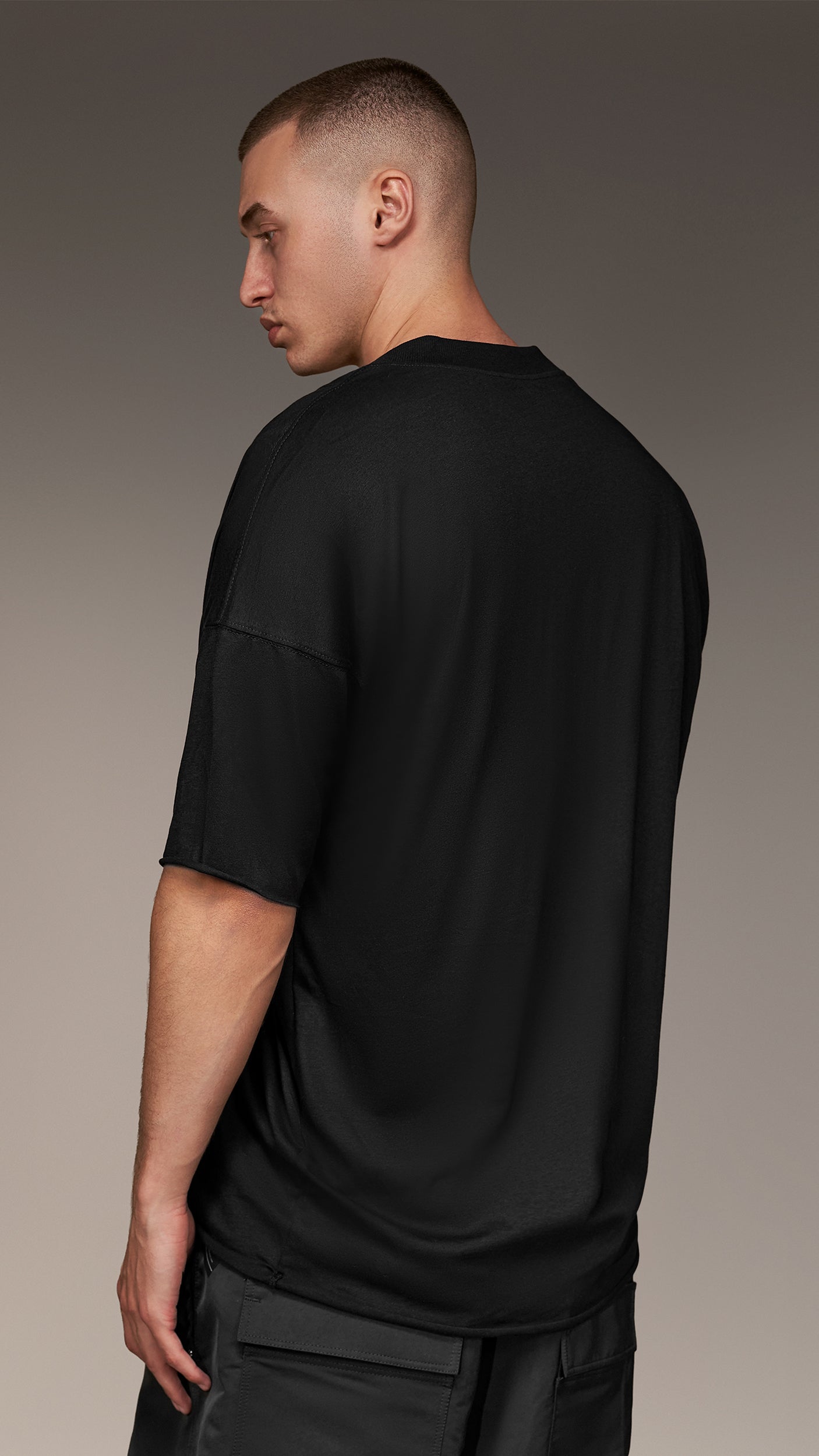 Tricou cu decolteu - T15802