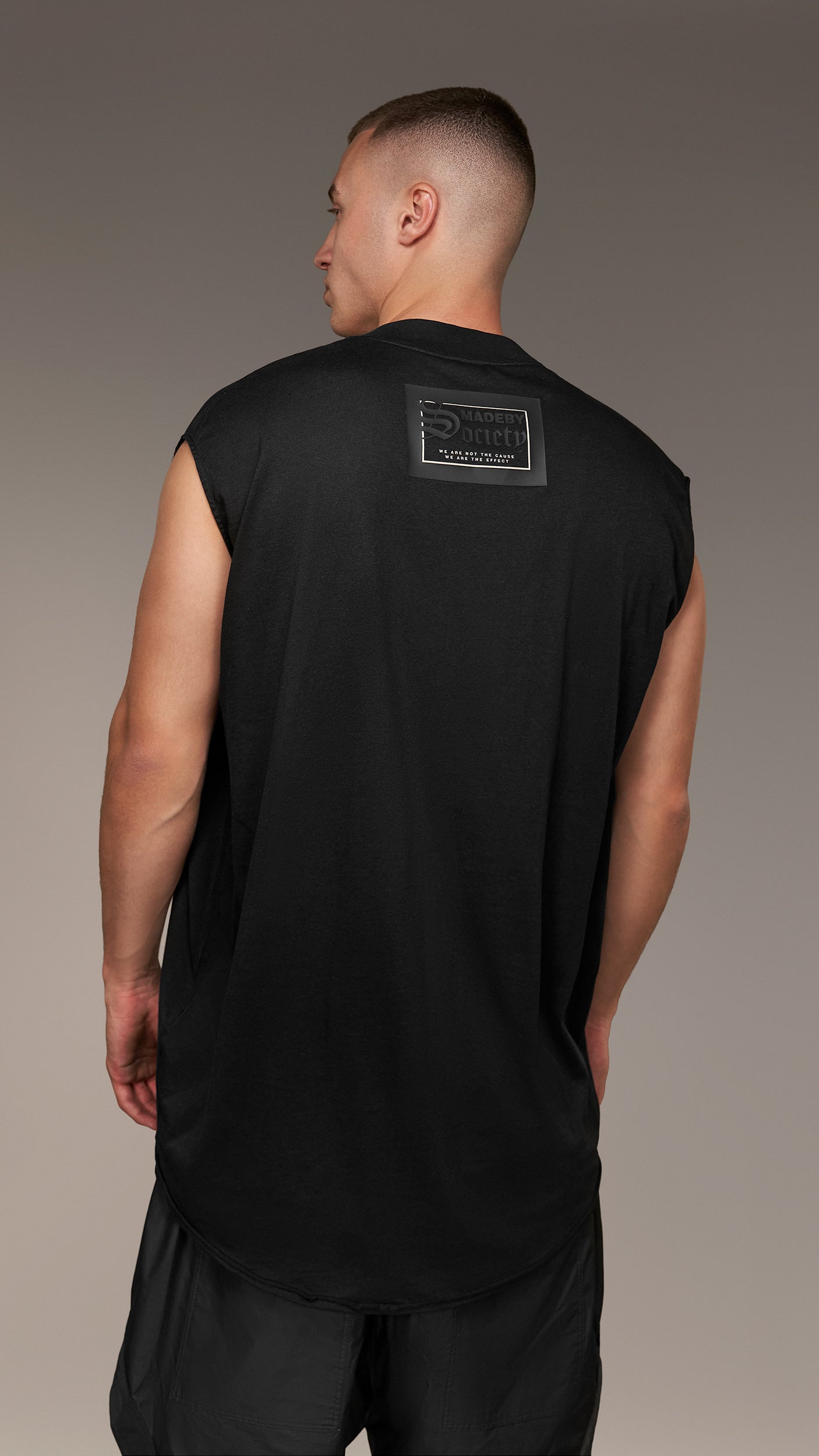 Tricou cu decolteu - T15492