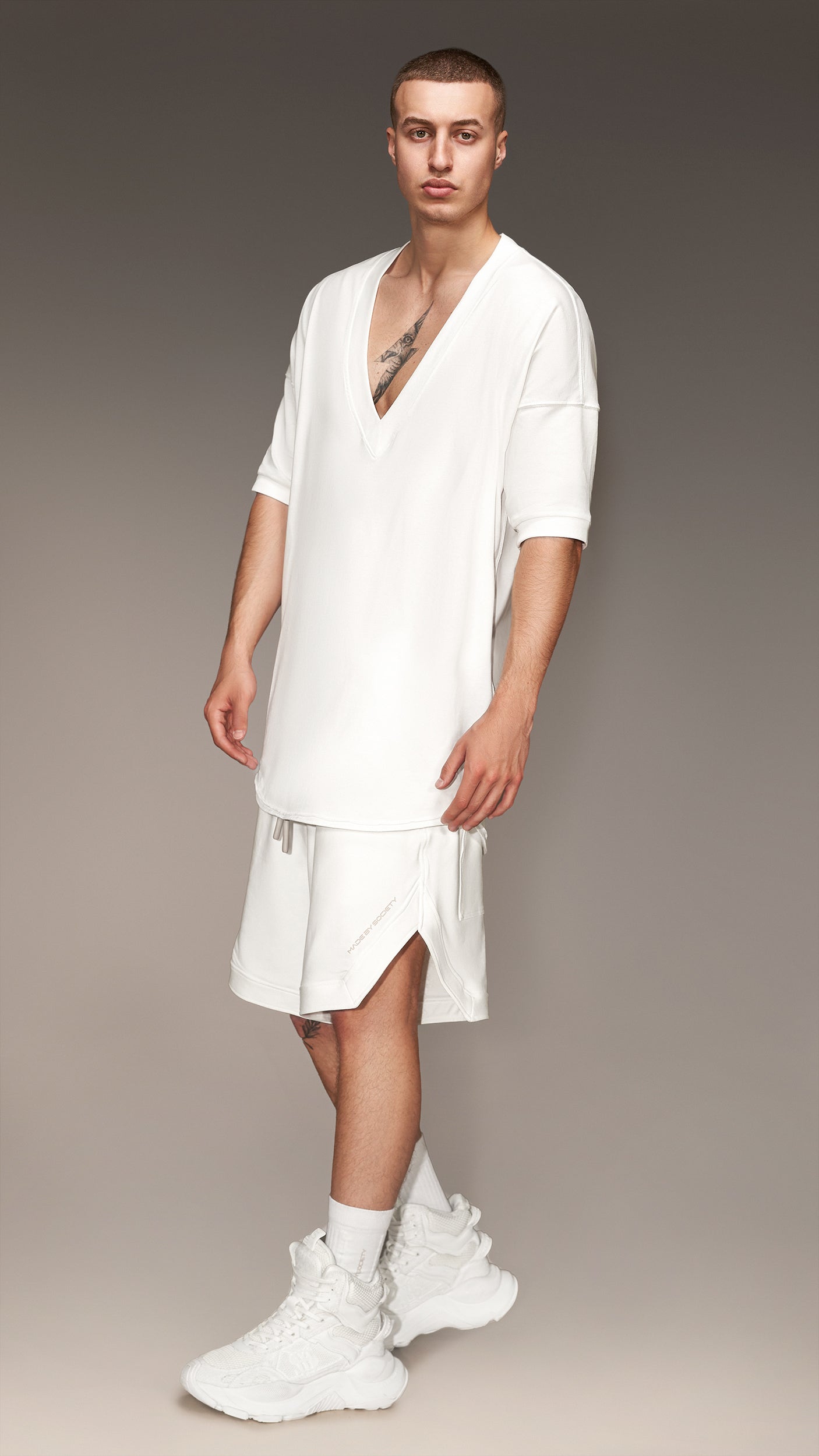 Tricou cu Decolteu - T16499