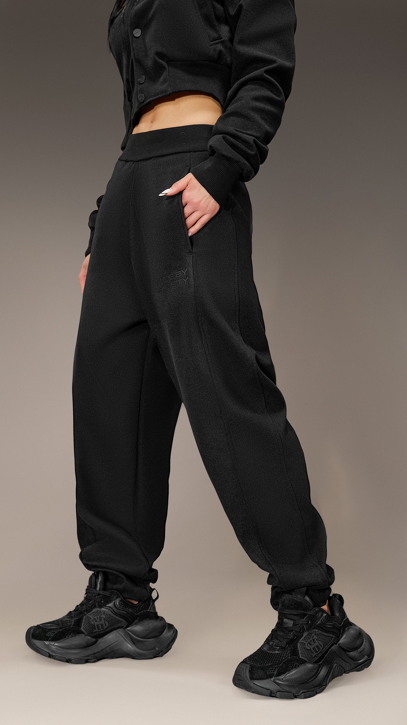 Pantaloni Jogger Made By Society – P26117