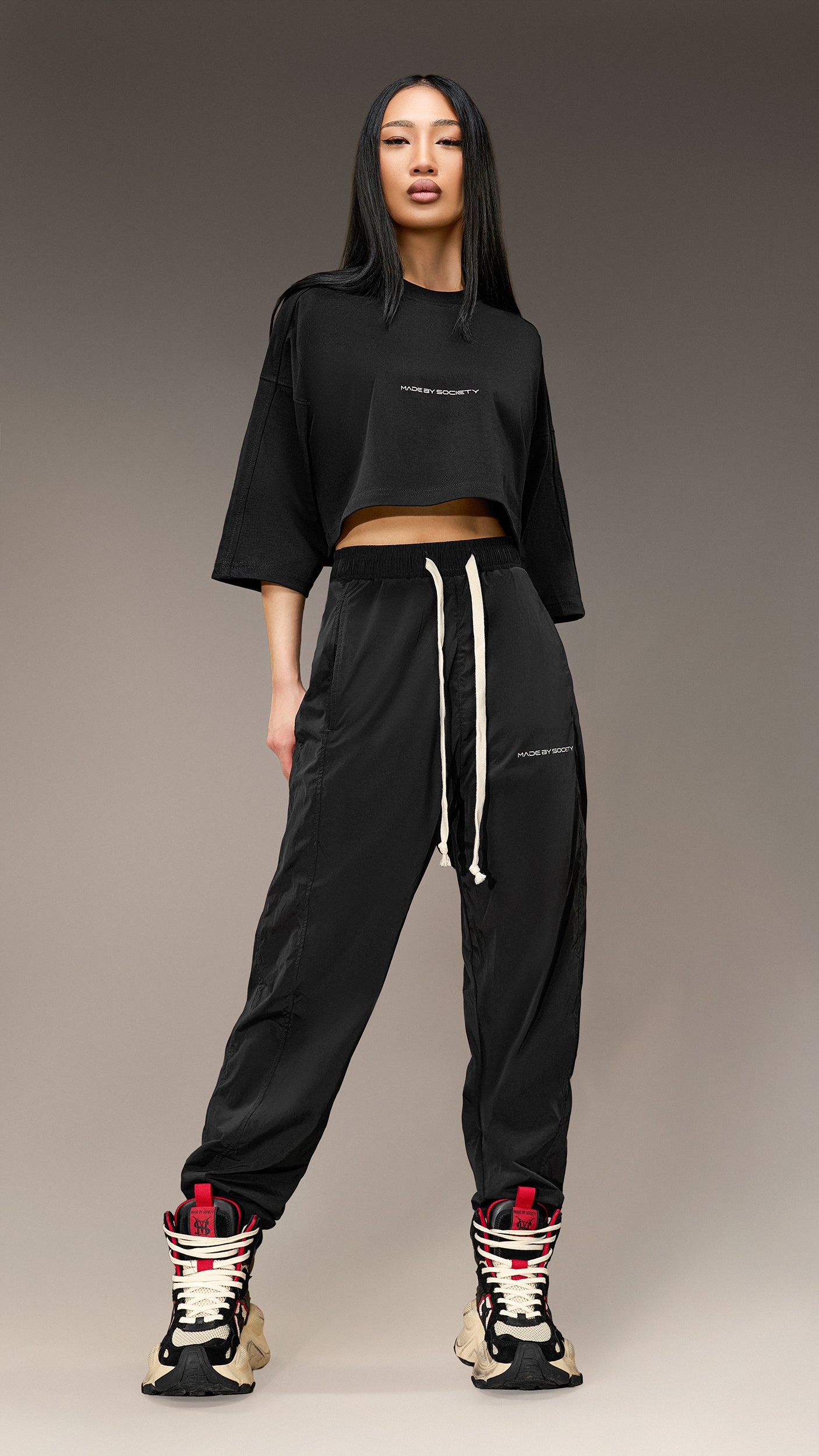 Pantaloni Joggers „Made by Society” – P26203