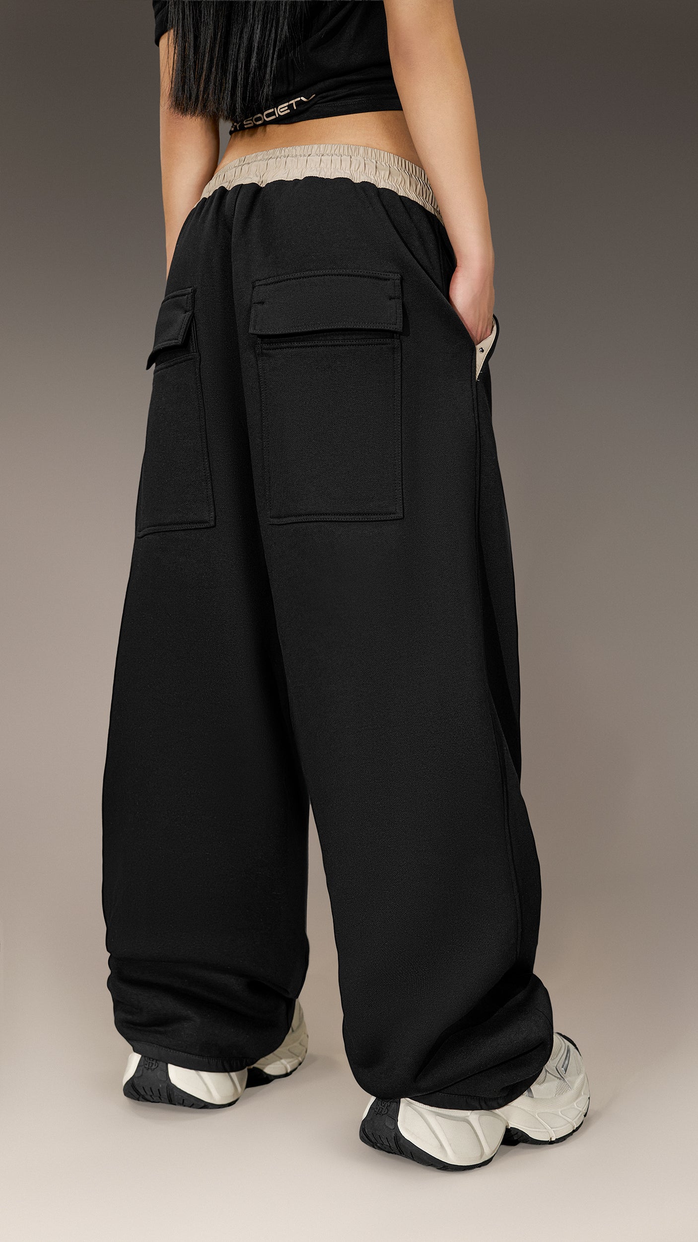 Pantaloni Oversized Made By Society – P26030