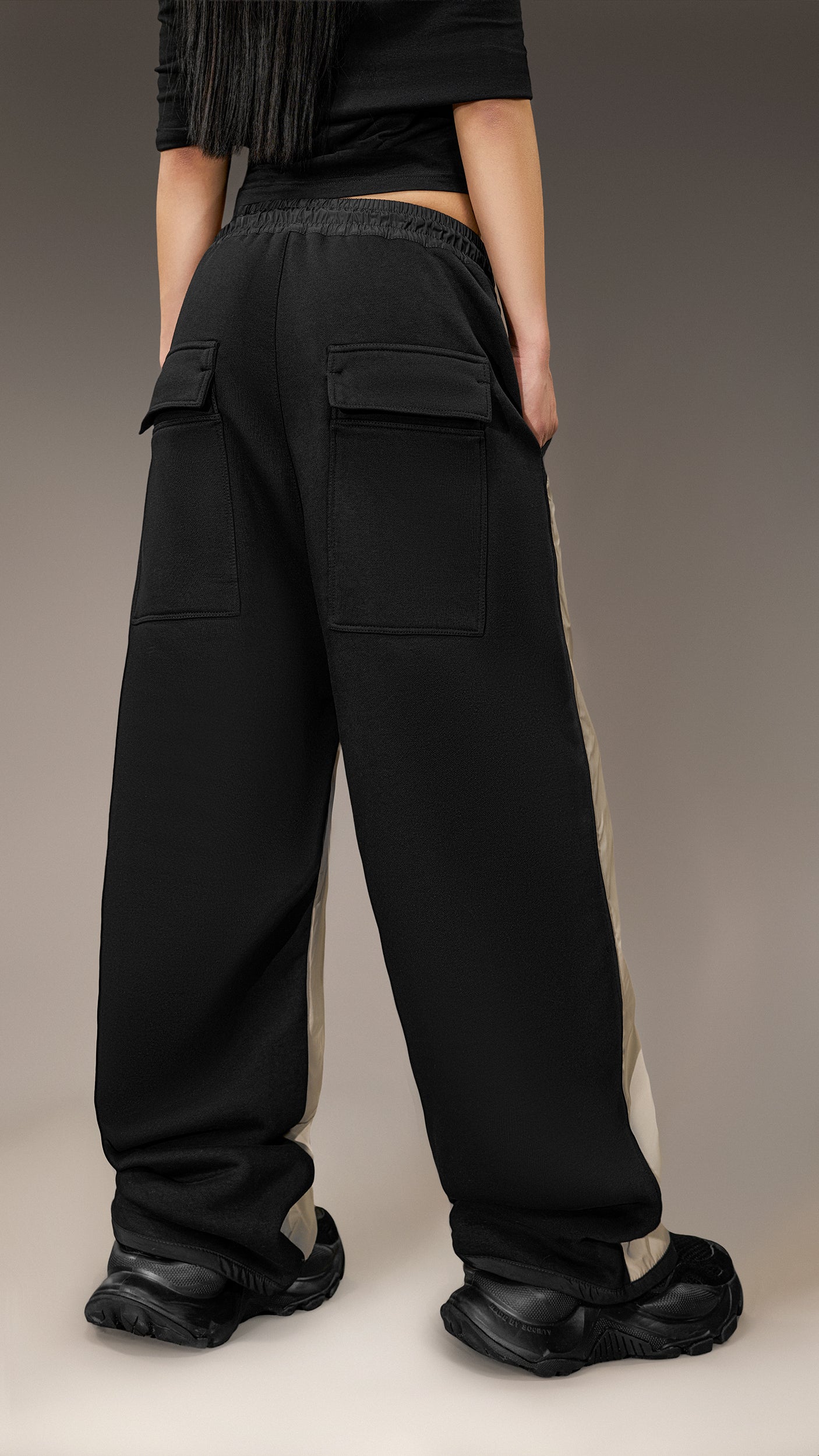 Pantaloni Oversized Made By Society – P26043