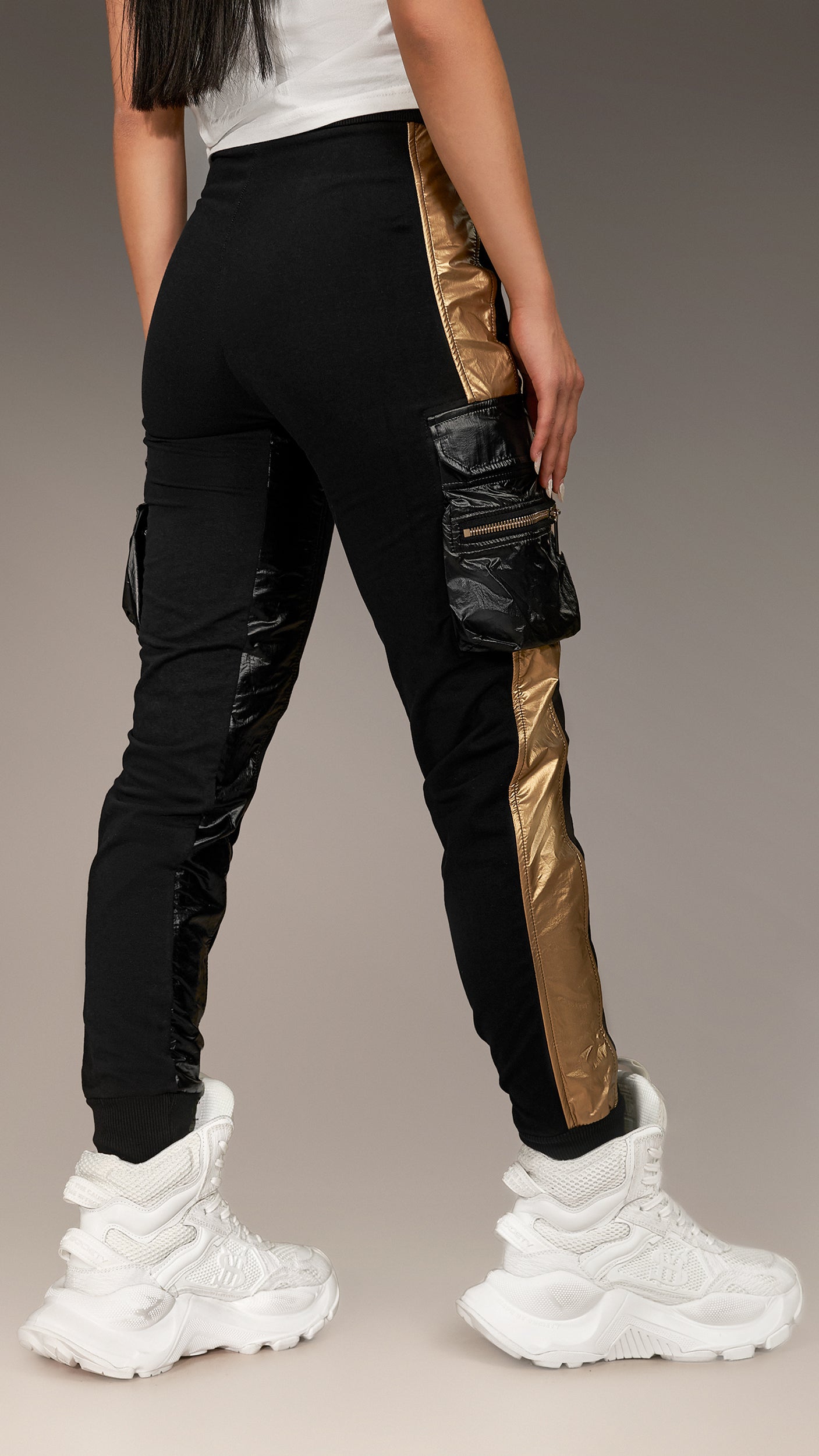 Pantaloni cargo - P25000