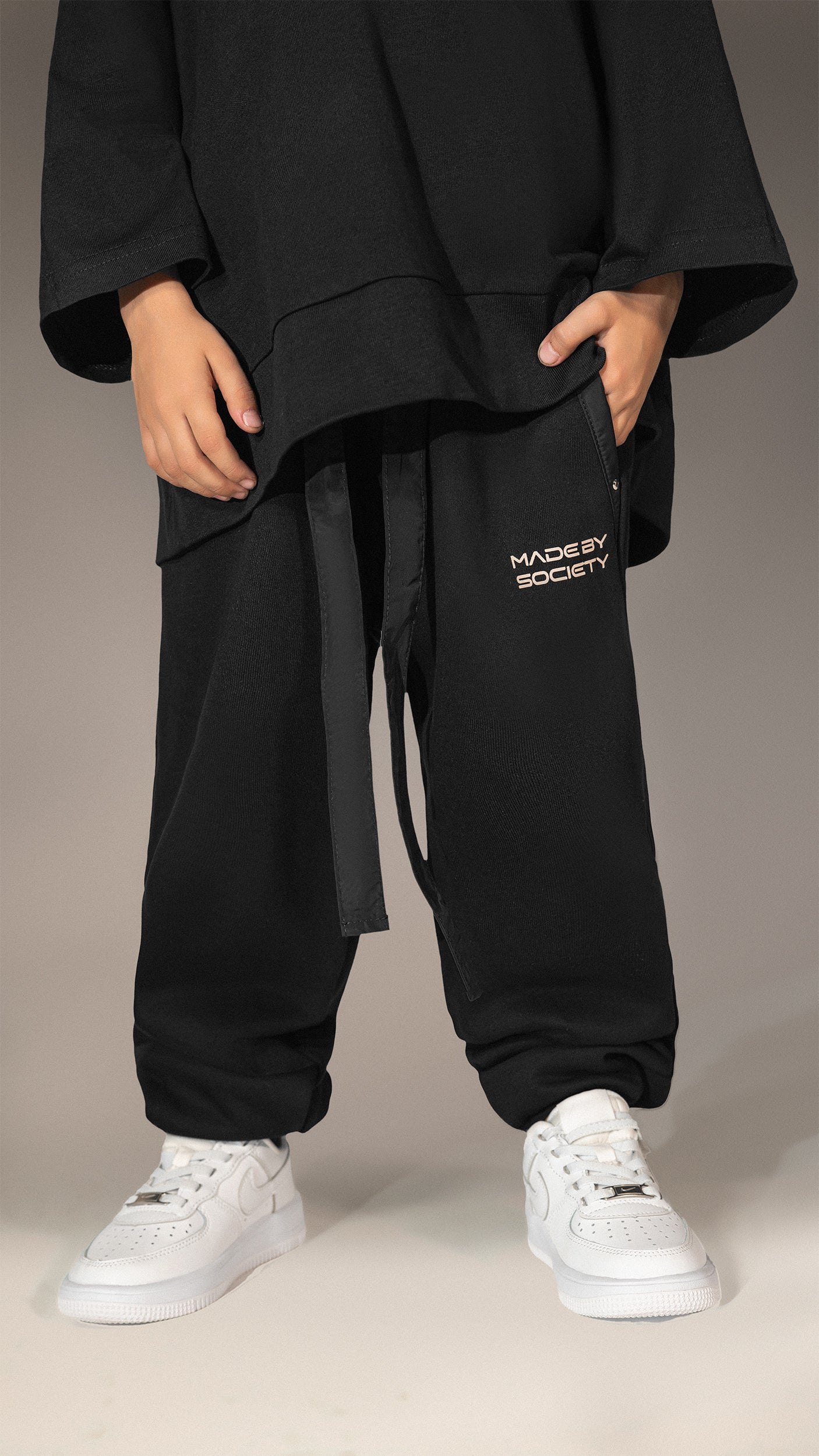 Pantaloni "Made by Society" - P35685