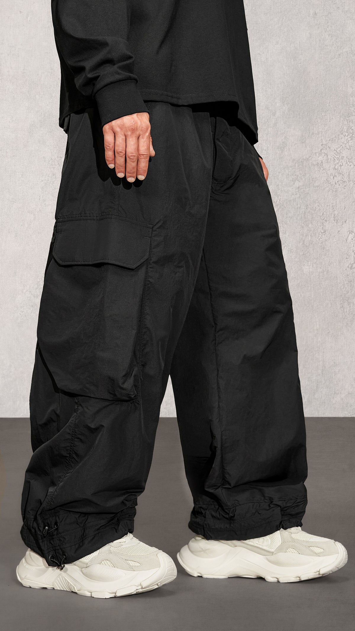 Pantaloni MONOLITH - P17812
