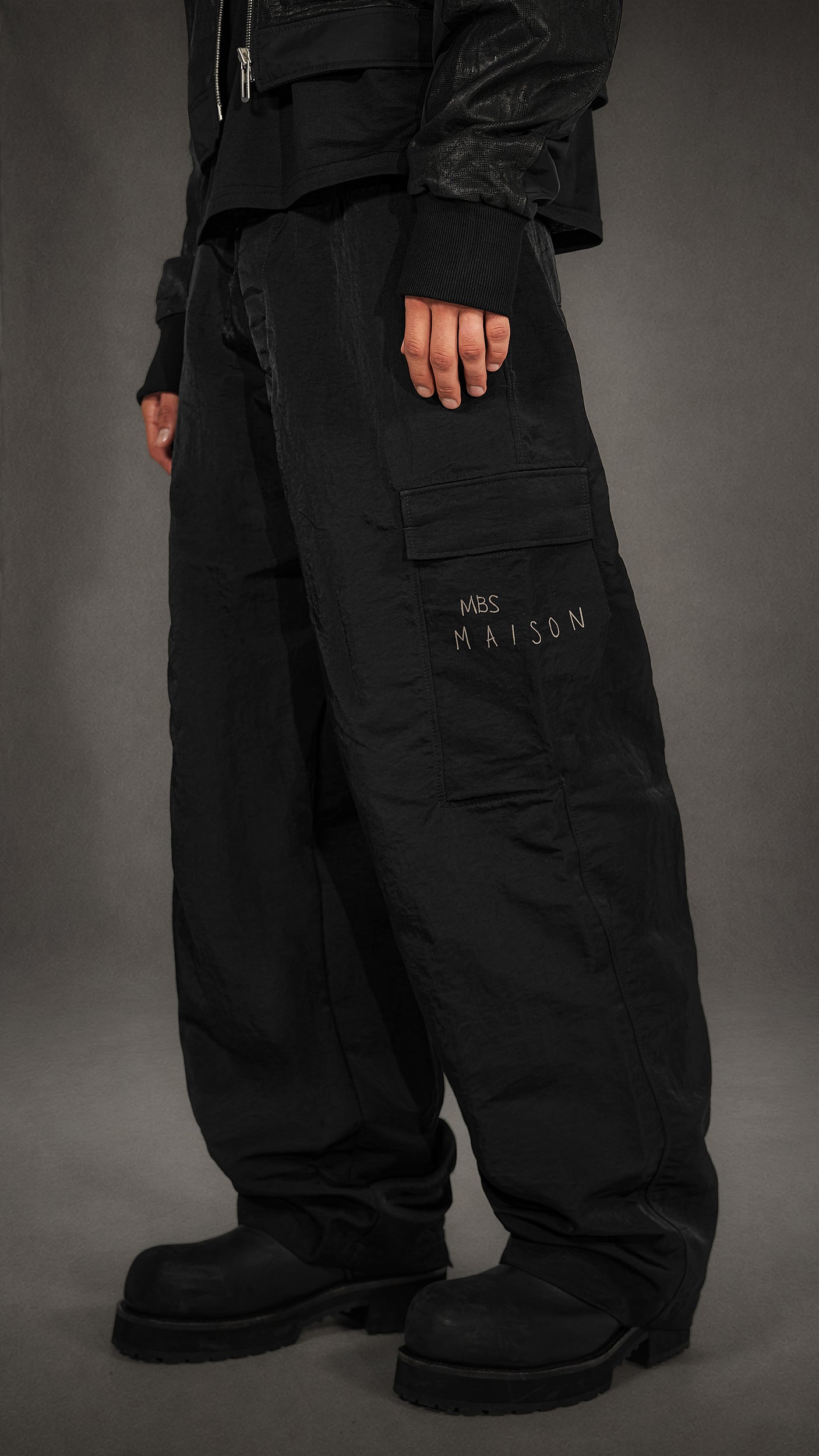 Pantaloni VANDAL - P17741