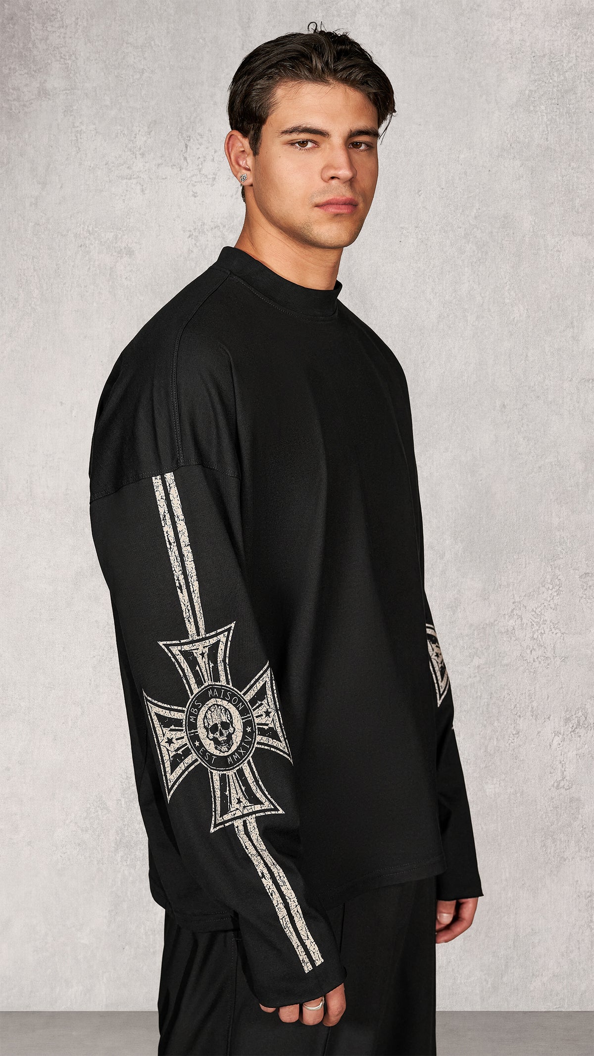 Tricou Saintless Long Sleeve - T17757