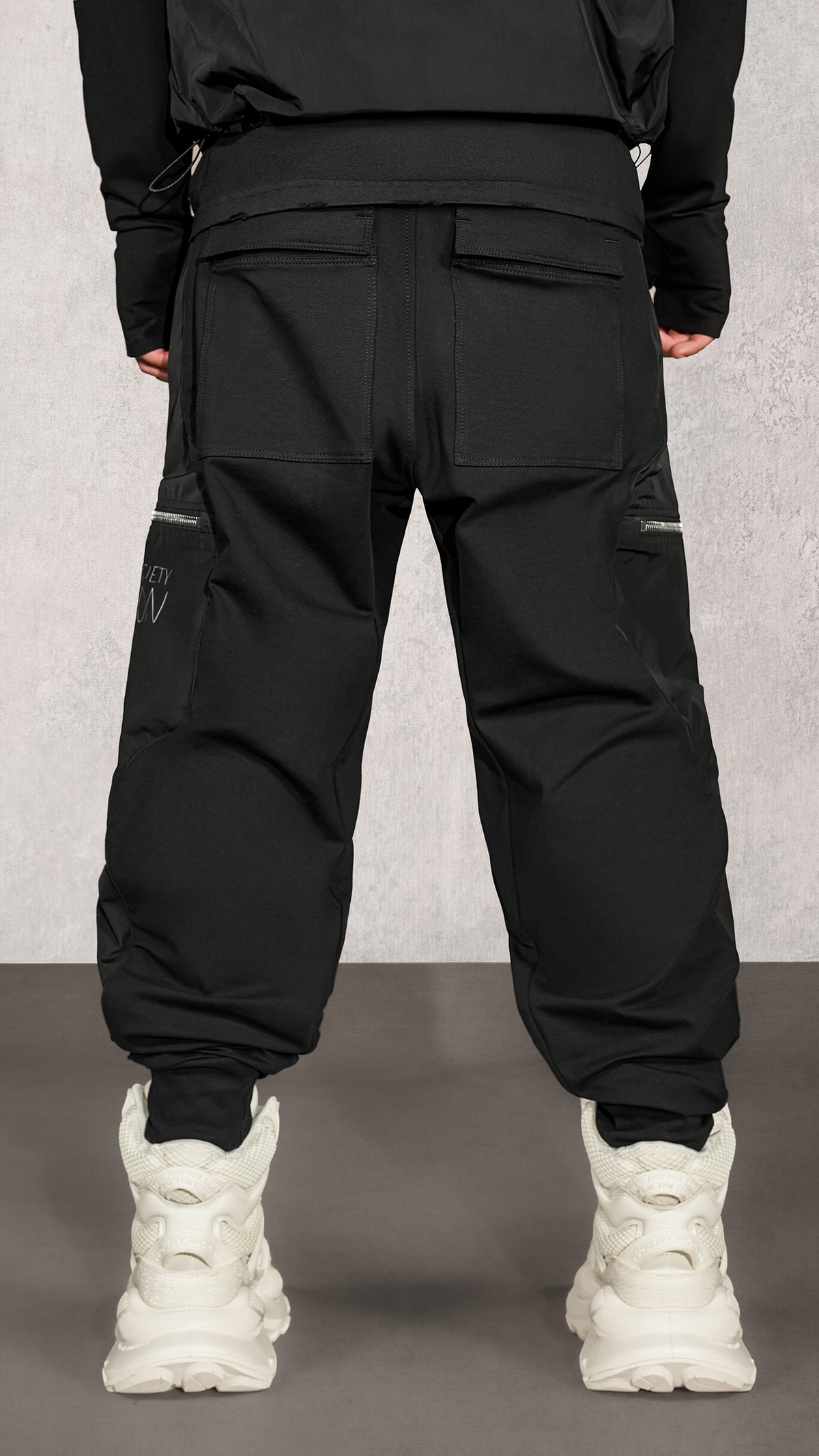 Pantaloni Minimal Black - P17646