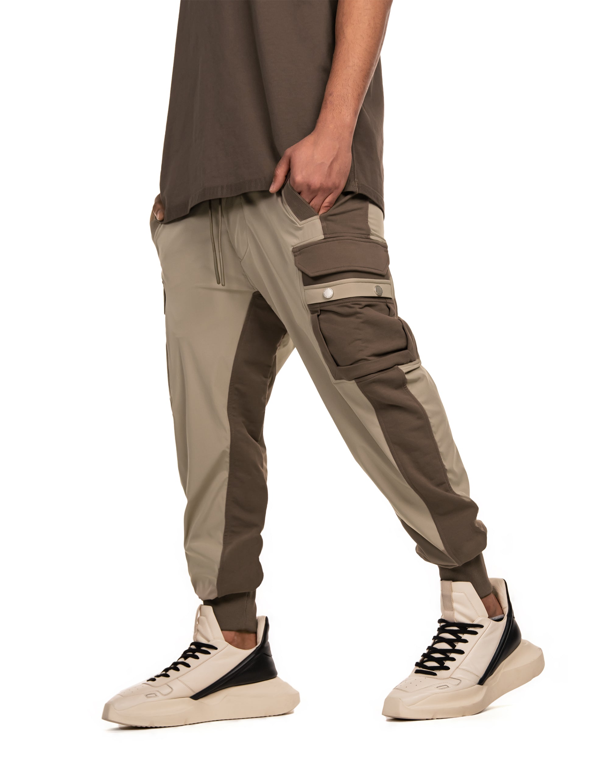 Two-tone cargo pants - P12802