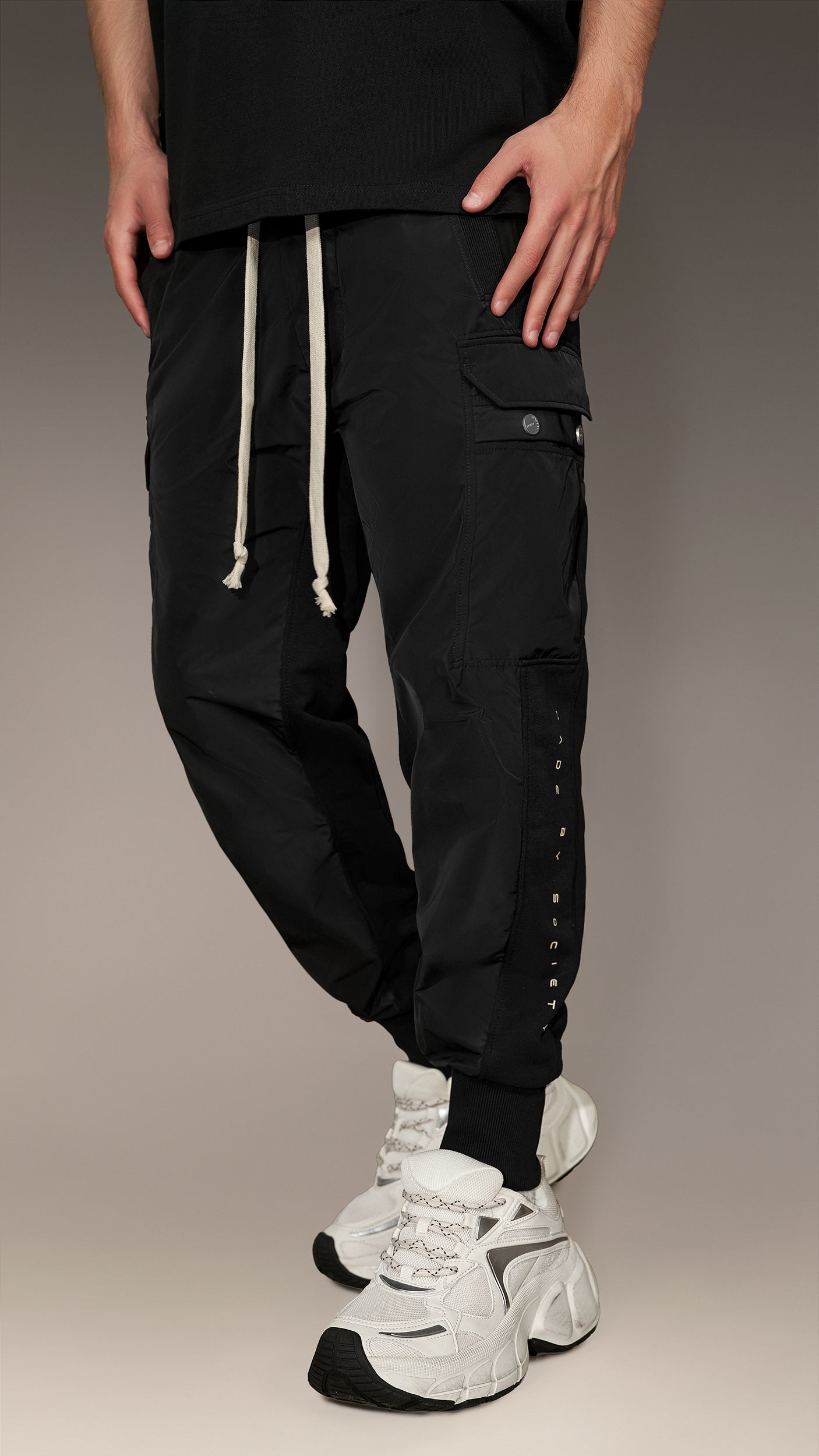 Pantaloni barbati Noir Drifter-P16894 - Colectia urbana