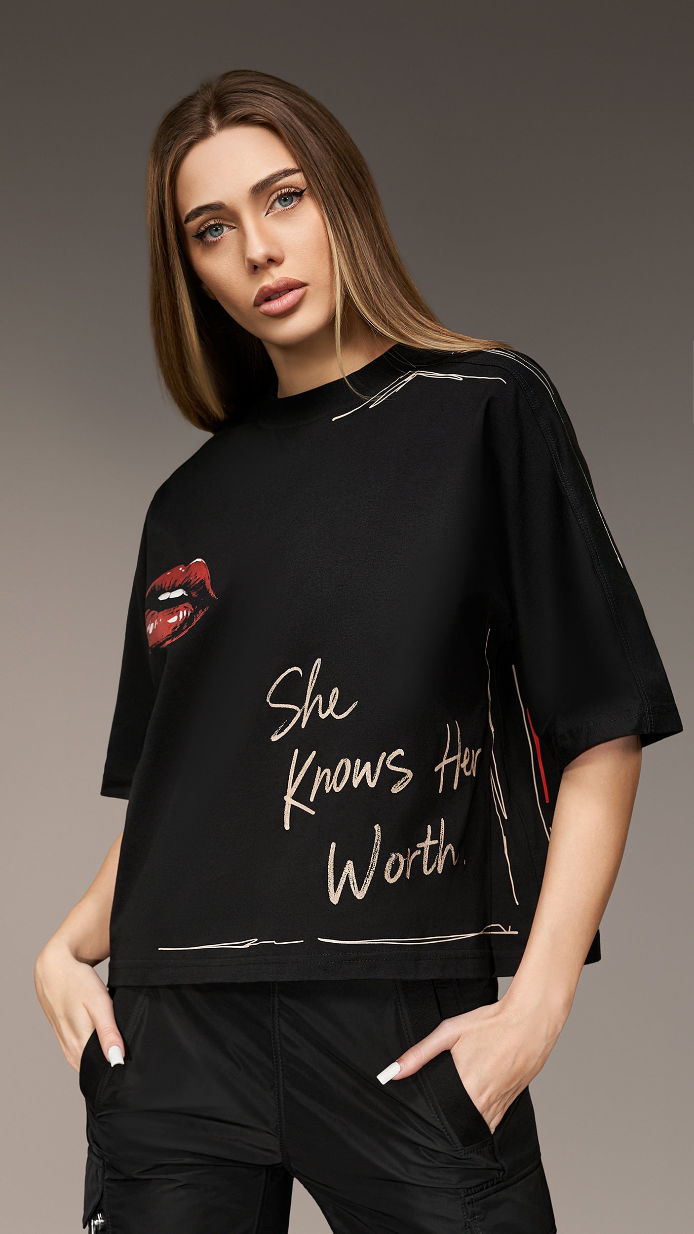 Tricou "She Knows Her Worth” - T26991