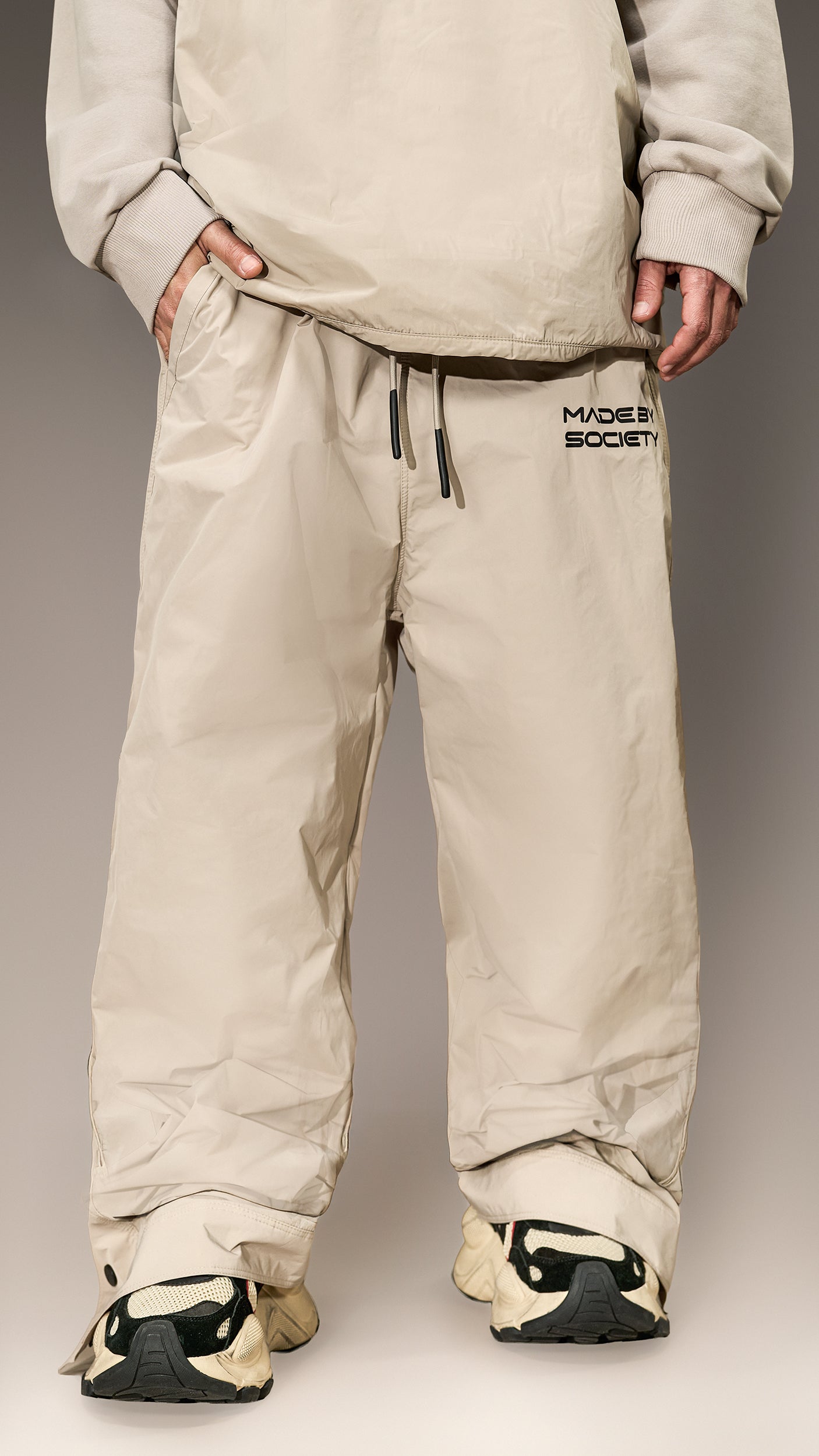 Pantaloni Oversized Made by Society - P16073