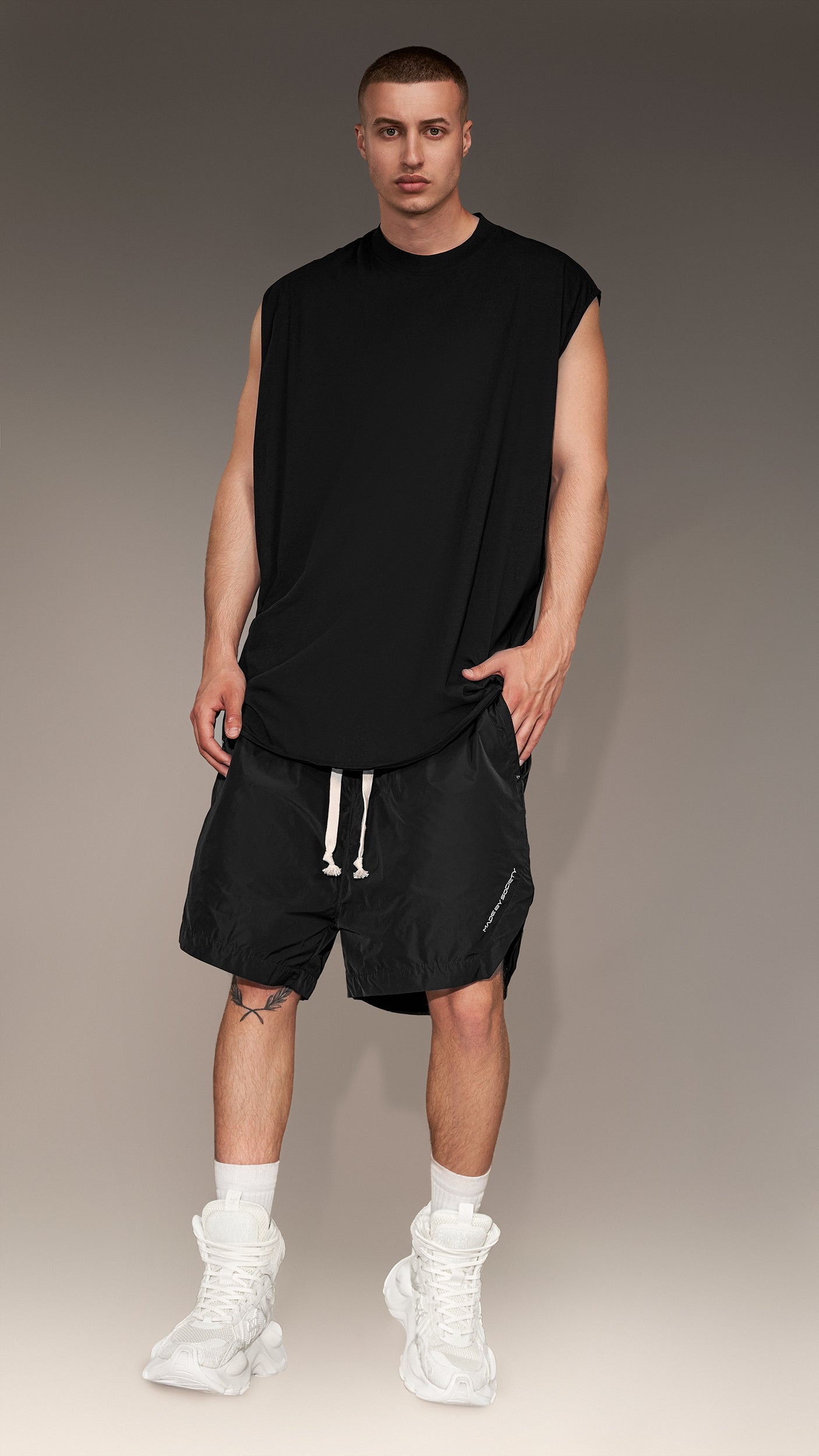 Tricou fara maneci " Made by society" - T15491