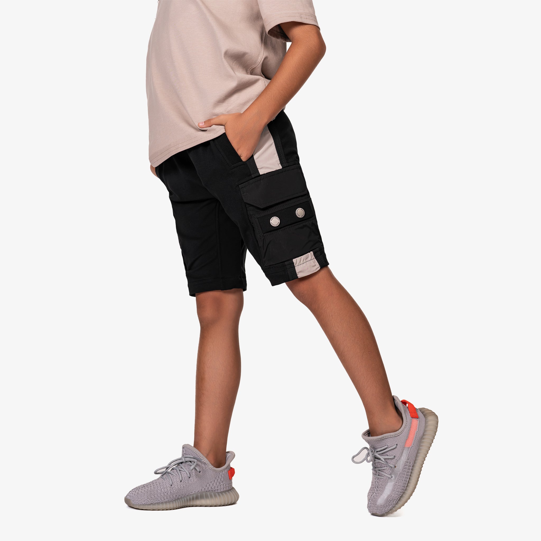 Stud cargo shorts - B33736