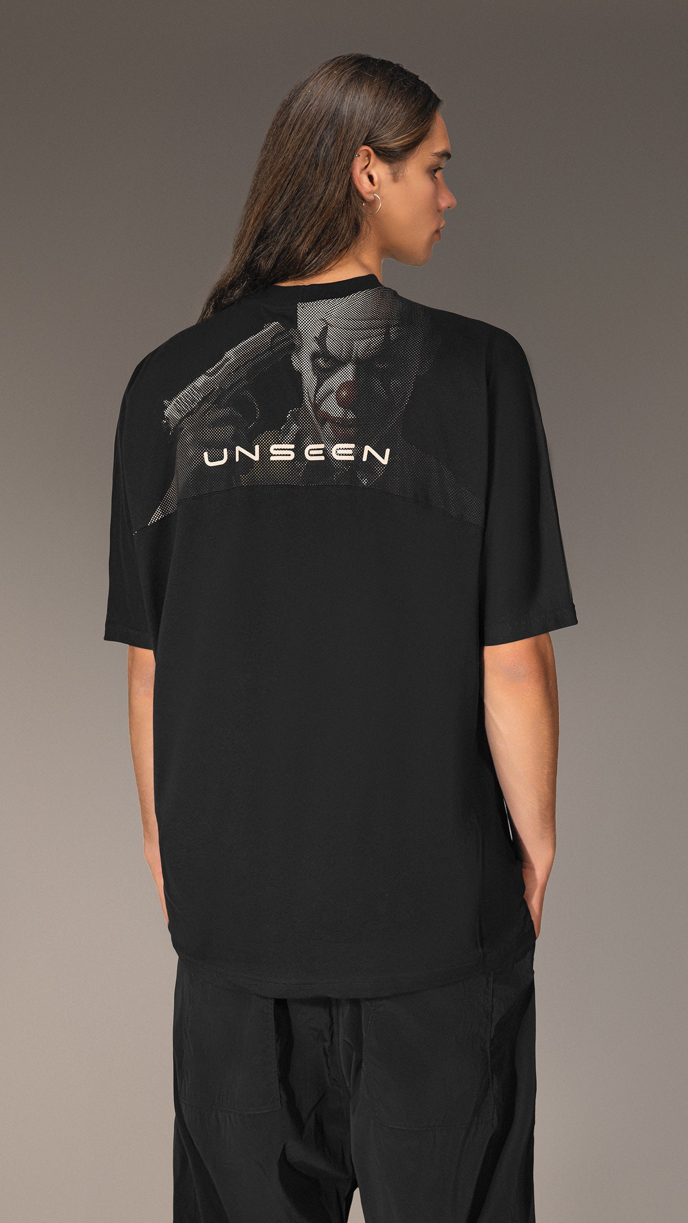 T-shirt "UNSEEN" - T15742