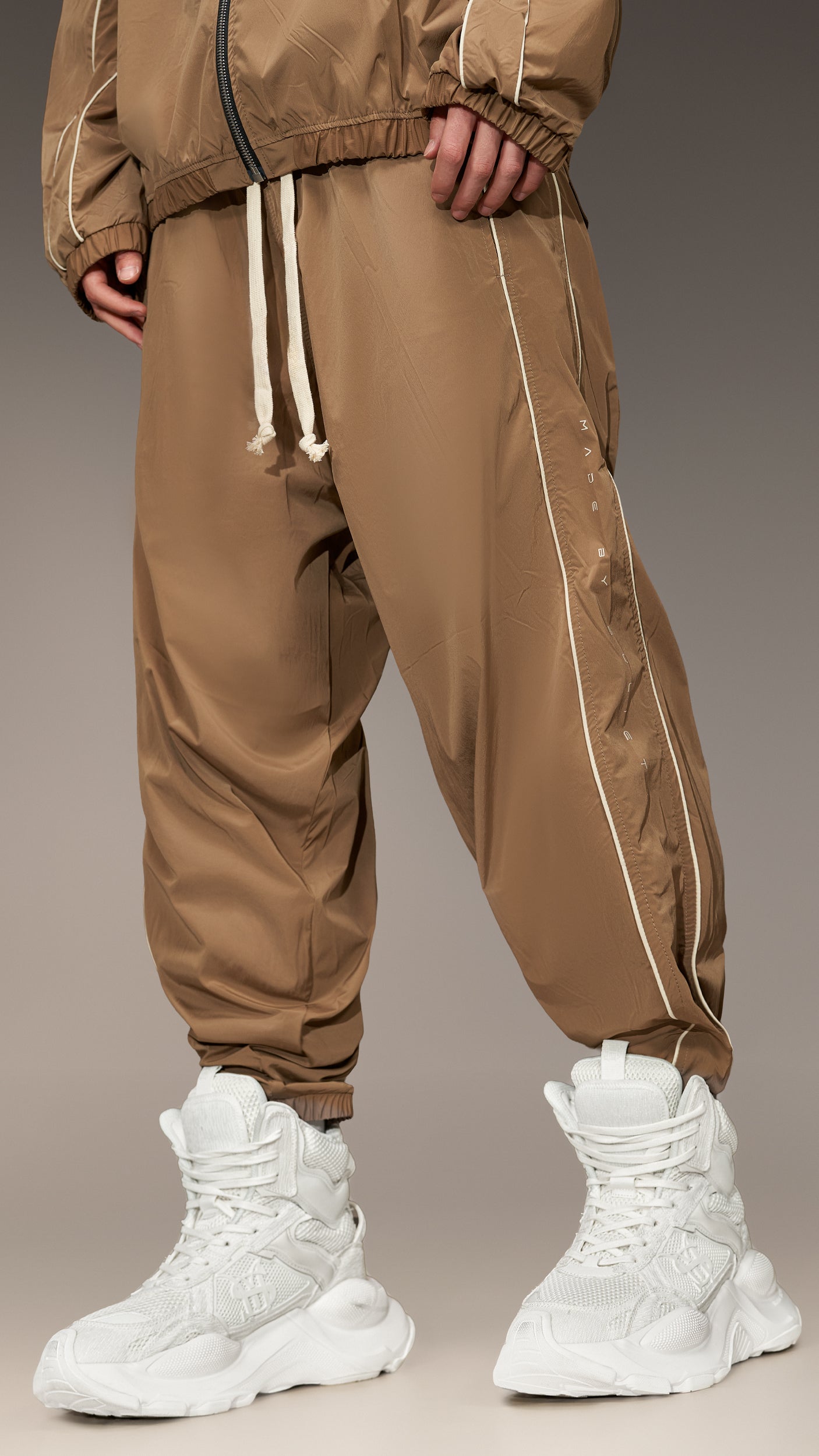 Pantalon Crimson Verse -P17108