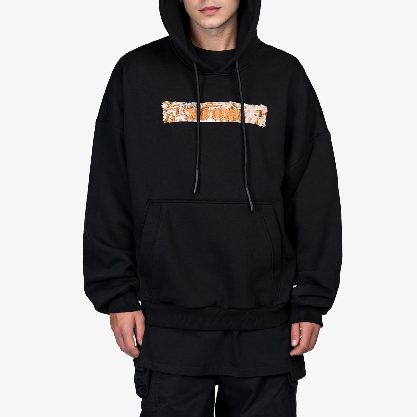 Trust no one hoodie - H14928