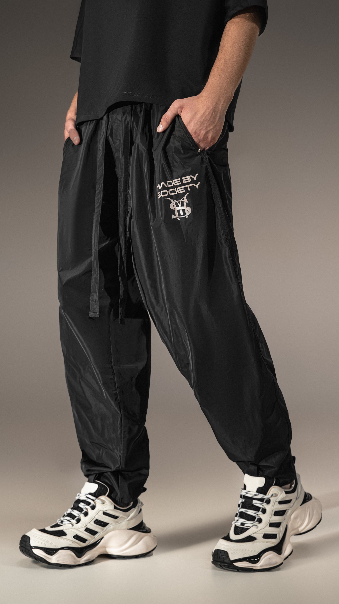 Pantaloni „Made by Society” – Design Modern și Confort – P15612